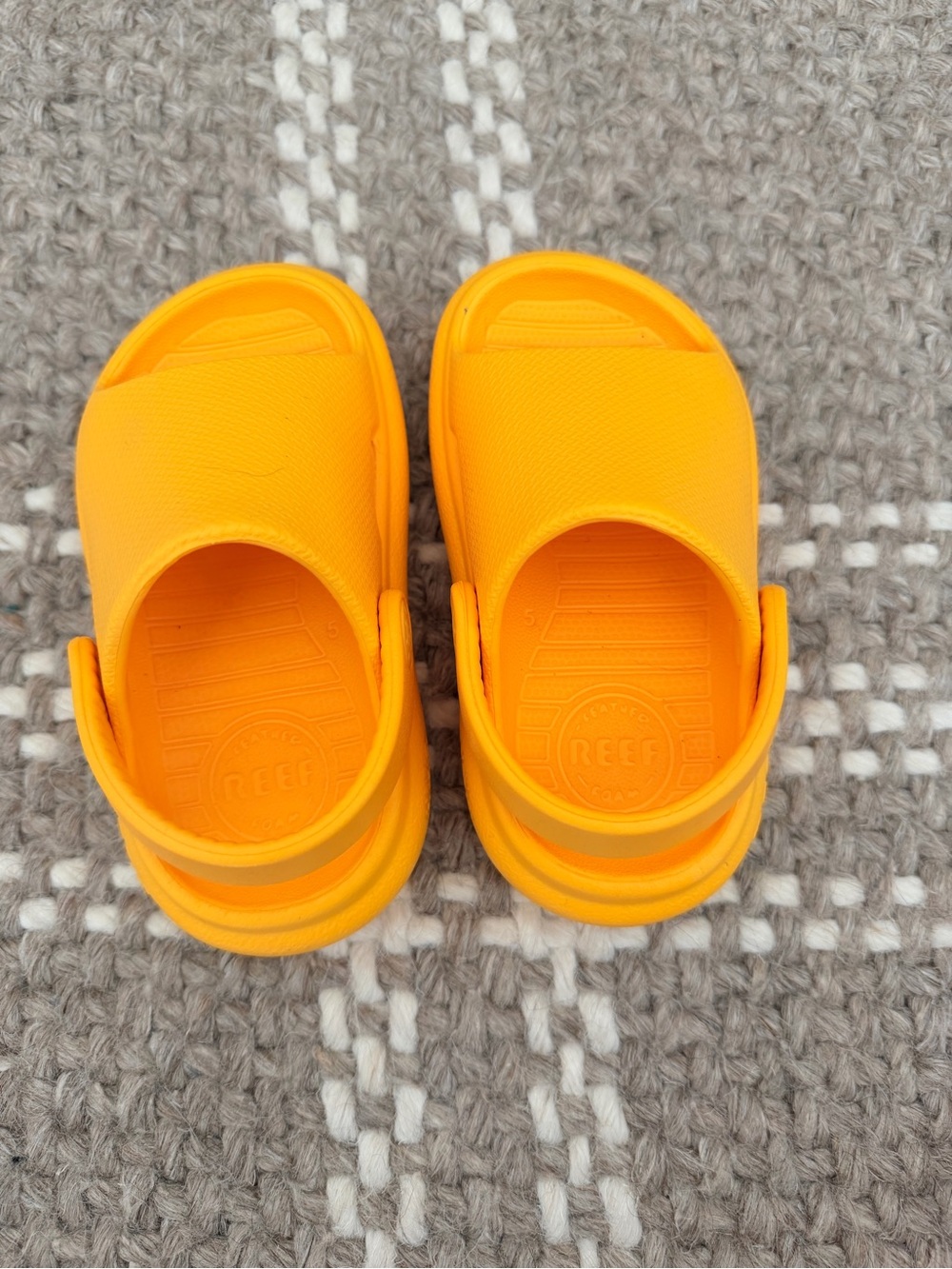 Reef Kids golden Slide Sandals with Heel Strap